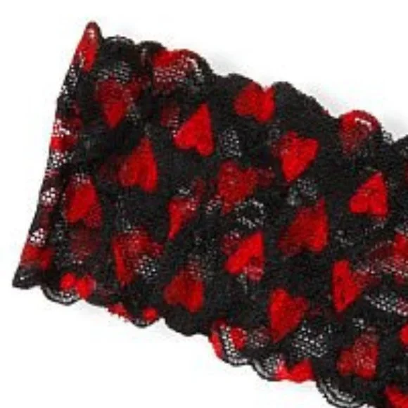 VS ❤️ Lace Thong w/Red Hearts NWT Victoria's Secret Gorgeous Romantic NEW - Picture 11 of 16